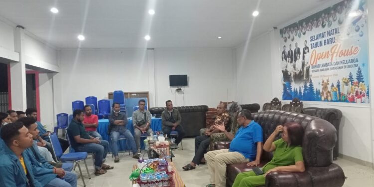 Mahasiswa KKN Unwira Kupang Temu Akrab Dengan Bupati Lembata