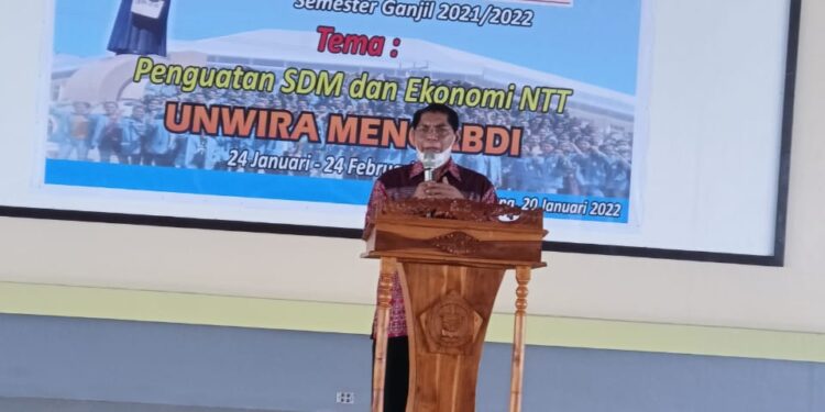 Rektor Unwira Lepas 420 Peserta KKN Untuk Penguatan Bumdes di NTT