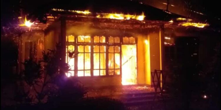 Miris, Rumah Ferdi Hardi Warga Pota, Ludes Dilalap Si Jago Merah