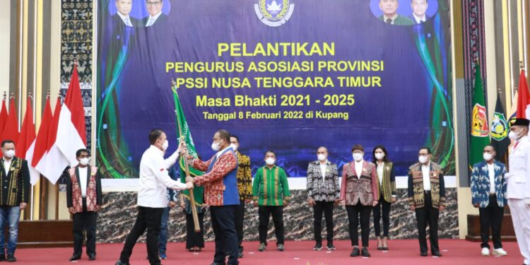 Gubernur VBL Dorong Asprov PSSI NTT Ciptakan Budaya ‘Sepakbola Damai’