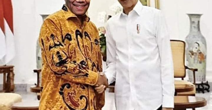 Anggota DPR Dapil Papua H. Sulaeman L Hamzah Raih Top Legislator Award 2022