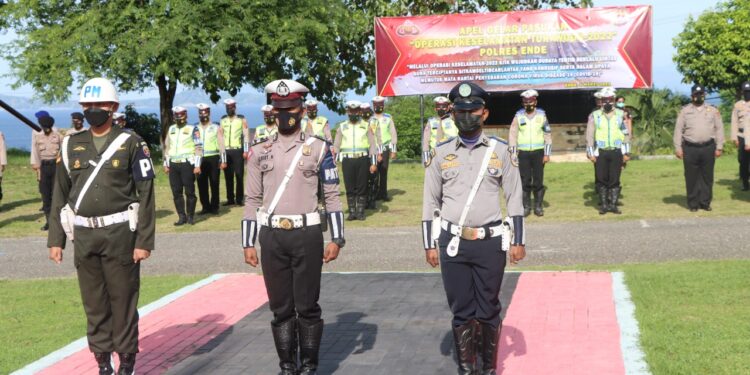 Kapolres Ende AKBP Andre Pimpin Apel Gelar Pasukan Operasi Turangga 2022
