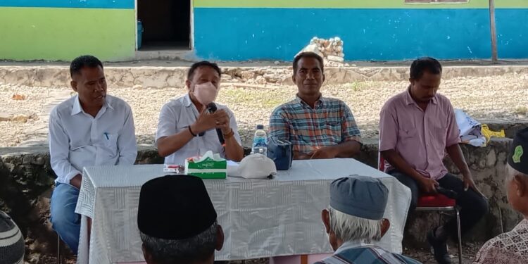 Warga Desa Dolulolong, Kecamatwn Omesuri Padati Arena Reses