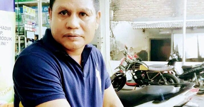 Mantan Petinju Profesional, Anis Roga Dukung Servas Mario Paty Calon Bupati Ende 2024