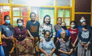 Sinta Maku Djawa Siap Bantu Fasilitas Posyandu dan Kelompok Bintang Ende