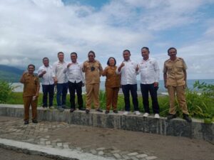 Kadin Matim Serahkan Bantuan  Oxygen  Concentrator ke Pemda Matim