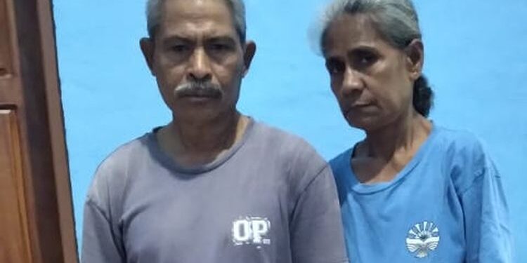 Pria NTT Surati Paus dan Presiden Mauritius