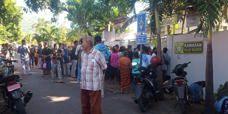 Pastor Venus Daton Rayakan Pesta Perak Imamat, Berbagi Kacamata dan Operasi Katarak