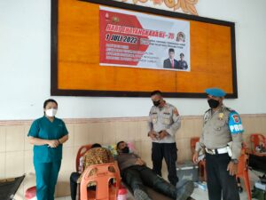 Polres Ende Donor Darah Sambut HUT Bhayangkara, 1 Juli 2022
