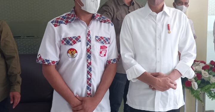 Wakil Ketua BaraJP NTT Bertemu Presiden, Minta Bangun Universitas Negeri di Ende