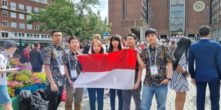 Kemendikbudristek Apresiasi Prestasi Olimpiade Matematika Indonesia di Oslo