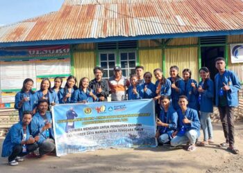Mahasiswa Unwira Kupang KKN di Benteng Oesoko, Perbatasan Timor Leste