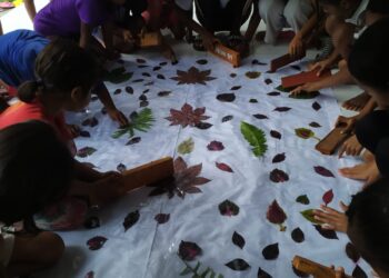 Mahasiswa KKN UNWIRA di Wajo Nagekeo Perkenalkan Eco Print