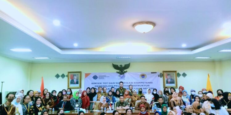 NEGARA WAJIB DUKUNG AP2TKI SIAPKAN INSTRUKTUR HANDAL LATIH CPMI