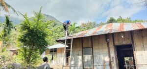 Rindu Listrik, “Indonesia Terang” di Desa Warawatung