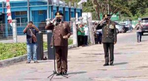 Kajari Lembata Azrizal Jadi IRUP Tabur Bunga