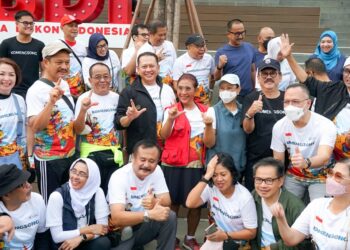 Ketua MPR RI Bamsoet, Sejumlah Menteri dan Wartawan Senior Nikmati Jalan Pagi di Kawasan Sarinah