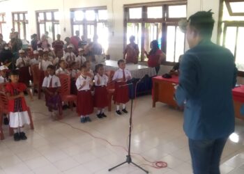 Camat Nangaroro; Aman Calistung oleh Mahasiswa KKNT-PPM UNWIRA Menggugah Peduli Anak