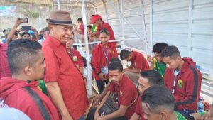Wabup Manggarai Akui Perse, Bupati Ende Sambangi Pemain Persim