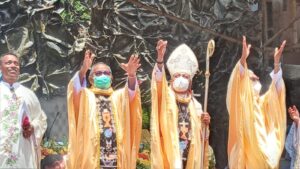 Uskup Larantuka : Mari Syukuri Karya Misi 100 Tahun SVD Lembata