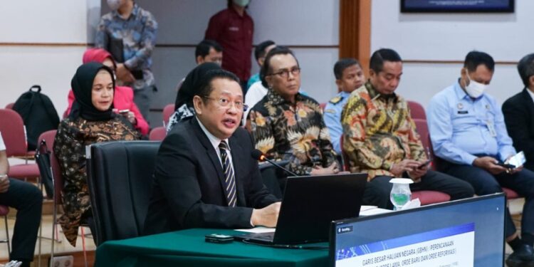 Ketua MPR RI Bamsoet Tegaskan Pentingnya PPHN dalam Ujian Seminar Hasil Riset Program Studi Doktor Ilmu Hukum Fakultas Hukum Universitas Padjajaran