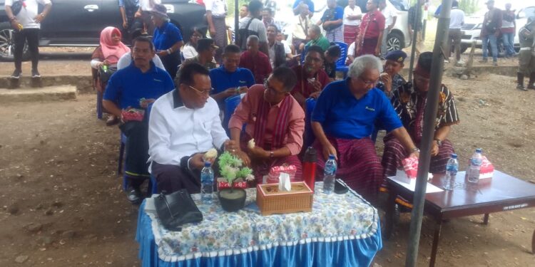 Launching Secara Adat Buku Sejarah Lembata di Hadakewa