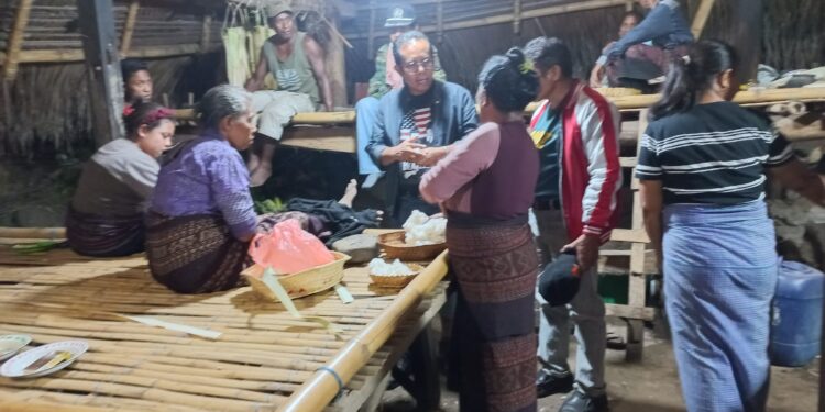 Honing Sannny : “Jaga Tradisi Budaya Kampung Adat Lewohala”