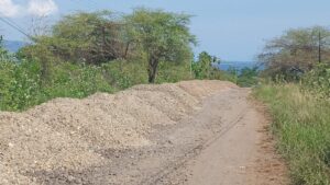 Kontraktor Segera Hotmix Jalan Arah Kantor Pengadilan dan Kejaksaan  Negeri Lewoleba