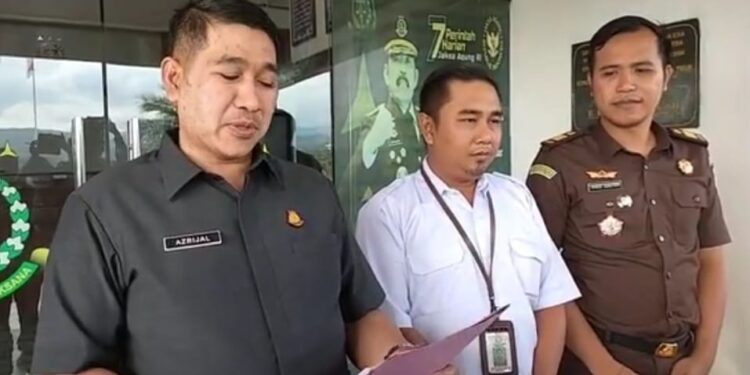 Kejari Lembata Tetapkan 3 Tersangka Kasus Dugaan Korupsi Pengadaan Kapal Rakyat