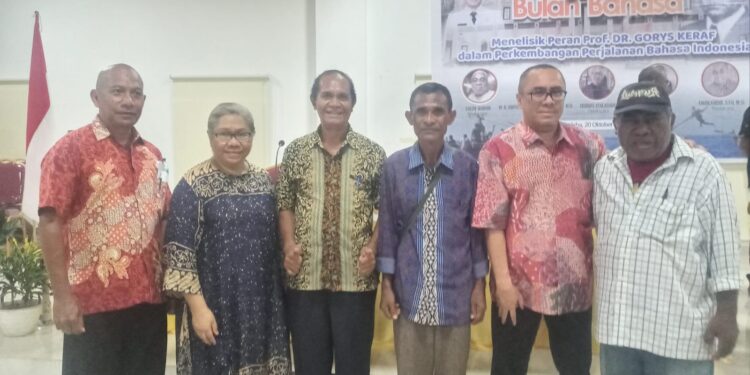 Gorys Keraf Tidak Membawa Popularitas ke Rumah