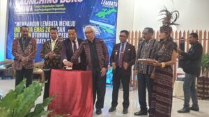 Thomas Ataladjar : Teliti 30 Tahun, Tulis Buku Sejarah Untuk Lewotana Lembata