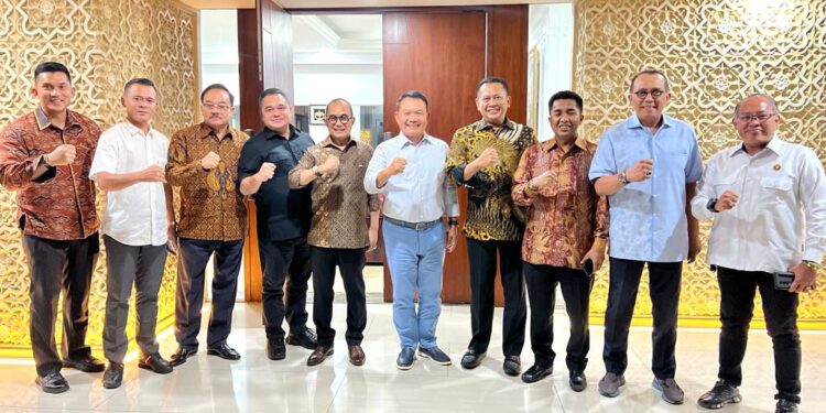 Bertemu Kepala Staf TNI, Ketua MPR Bamsoet Ingatkan Ada Gerakan Radikalisme, Terorisme dan Intoleransi Ancam Pancasila dan NKRI