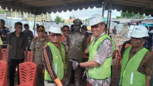 Bupati Lembata Letakan Batu Pertama Pembangunan Patung Anton Enga Tifaona