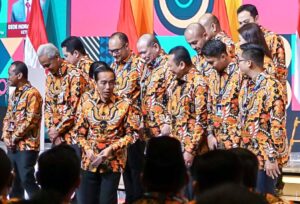 Ketua MPR RI Bamsoet Dampingi Presiden Jokowi Buka Munas HIPMI XVII di Surakarta