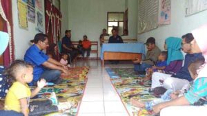 Partai NasDem Lembata Berbagi Kasih Anak Stunting Desa Waijarang