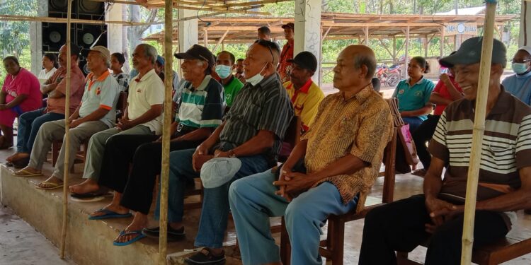 Warga Atadei Ragukan Kualitas Jalan PEN