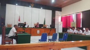 Para Pemohon Prapradilkan Polres Lembata