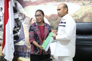 Gubernur NTT Serahkan DPA SKPD Rp 5,3 Triliun