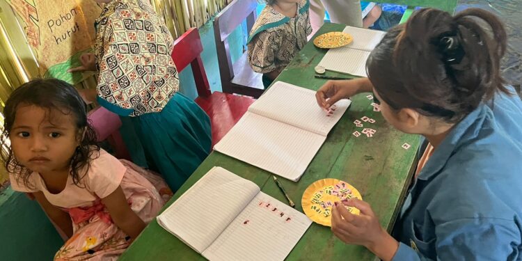 Mahasiswa KKN UNWIRA Kupang Bertandang  ke PAUD St. Hendrikus Haliwen