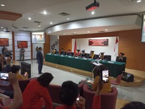 Wagub NTT Raih Doktor Ilmu Hukum Predikat Cum Laude