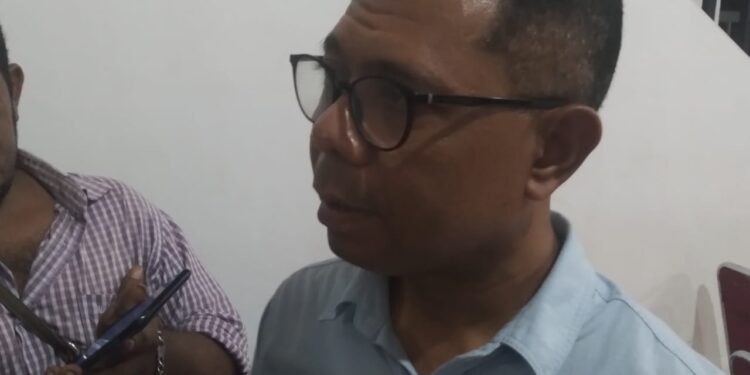 Pimpinan Rapat Gabungan Komisi DPRD Flotim Tak Berani Garansi