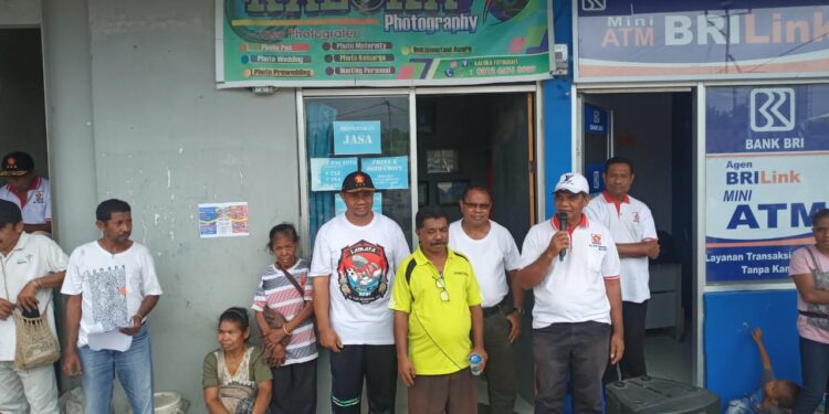 Rayakan HUT ke-15 : Partai Gerindra Lembata Bakti Sosial di Pasar Pada