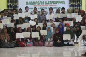 Remaja Mesjid Hoelea Bangun Spiritualitas dan Karakter Humanis