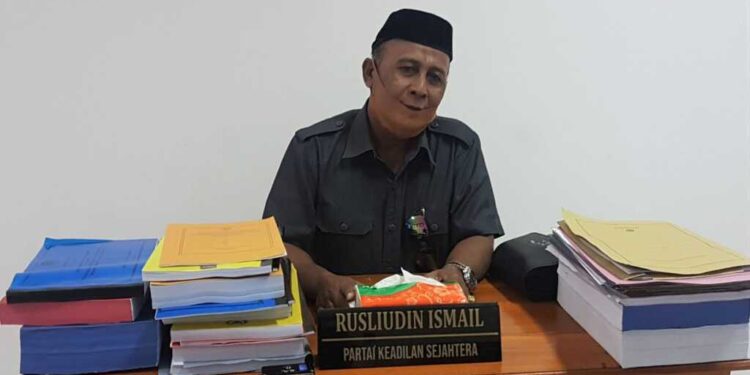 Wakong Keberatan Atas Panggilan Badan Kehormatan DPRD Lembata