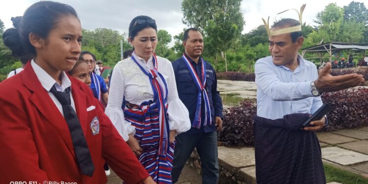 Julie Laiskodat Minta Siswa SMK Sanctus Lembata Lafalkan Pancasila