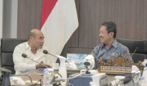 Gubernur Temu Menteri KKP Bahas Kawasan Industri dan Budidaya Udang Sumba Timur