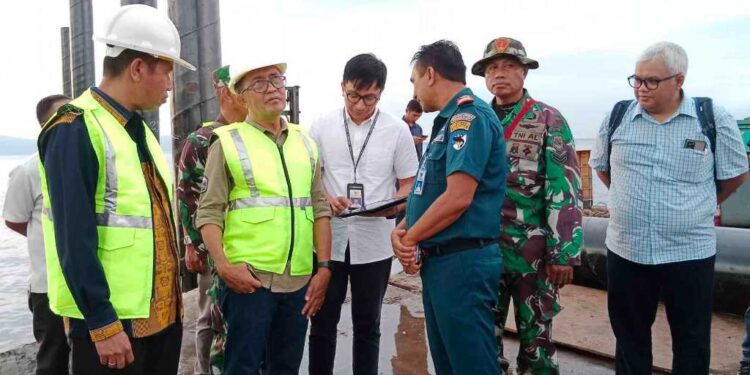 Bupati Lembata Saksikan Pancang Tiang Pembangunan Dermaga Lewoleba