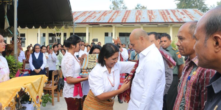 Gubernur NTT : Sekolah, Lembaga Untuk Membangun Manusia