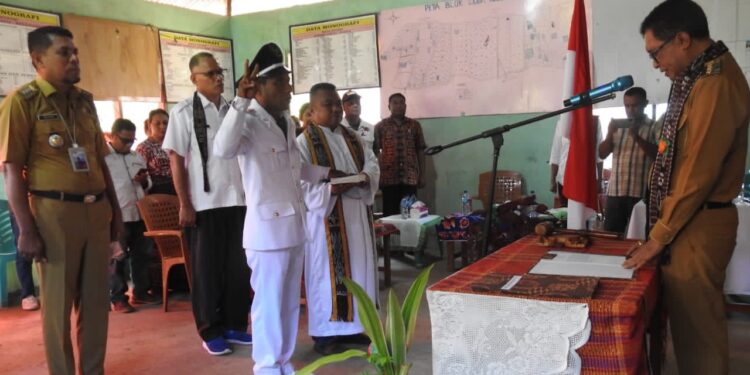 Bupati Lembata Lantik Kades Ileboli, Tuntaskan Stunting