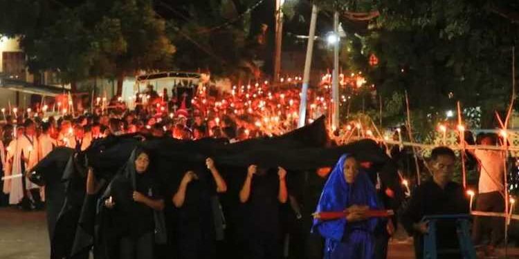 Prosesi Jumat Agung Mengagumkan di Kota Reinha Larantuka